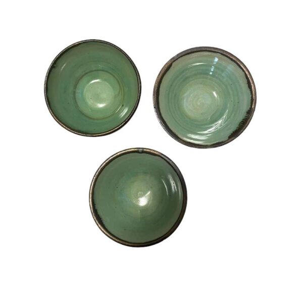 Unika keramik skåle i grøn stentøj